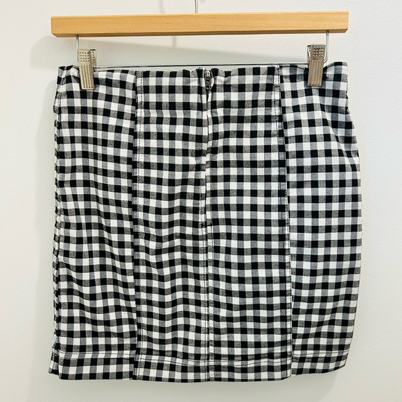 Free People Modern Femme Skirt 8 Mini Gingham plaid black white stretch - Picture 3 of 10